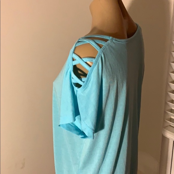 Gapfit Top - Picture 2 of 3